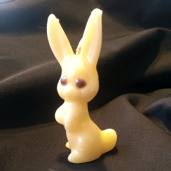Vintage Bunny Rabbit Candle
